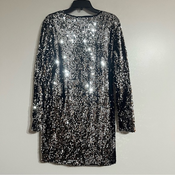 Women’s Primary All Over Sequins Black & Silver Long Sleeve Dress Size Large - Picture 8 of 8